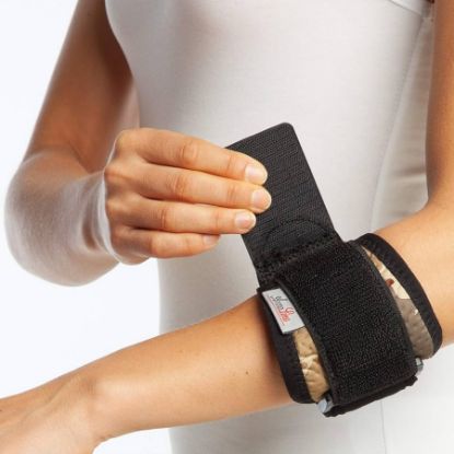 Picture of FUTURO ADJUSTABL WRIST BLACK