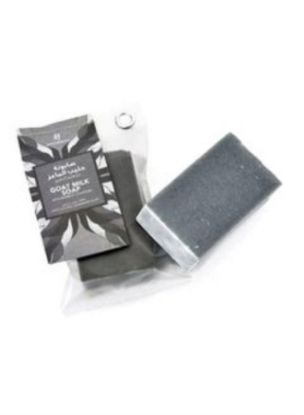 صورة صابون حليب الماعز مع فحم البامب